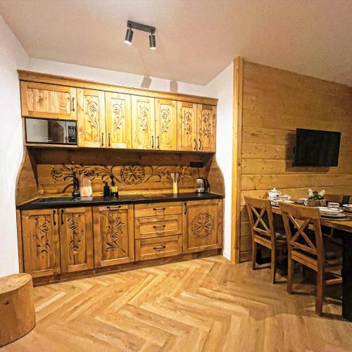 NOWE APARTAMENTY GÓRALSKIE BIAŁKA - Darmowy SkiBus - Sauny, Bania, Sale Zabaw - w cenie