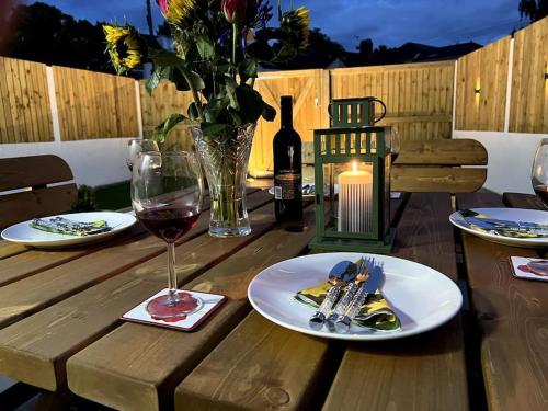 Ποτά στο Centrally Located Double BedFlat