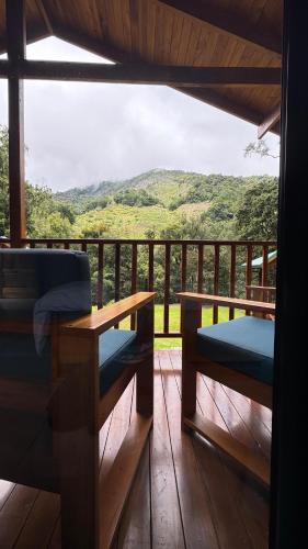 Un balcón o terraza de Entre Árboles Lodge