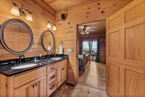 Φωτογραφία από το άλμπουμ του Cozy Cabin σε Lucas