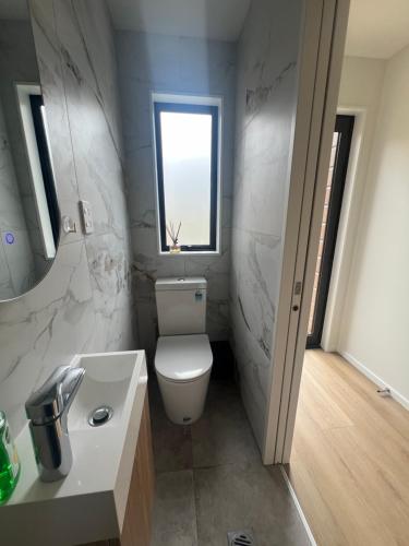 Koupelna v ubytování Waverly Place - Unique One Room Apartment