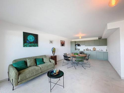 Grand appartement avec vue mer panoramique