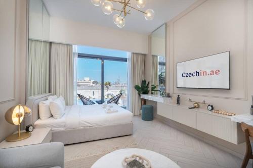 Beautiful Pool View JVC Cozy and Stylish Czechin