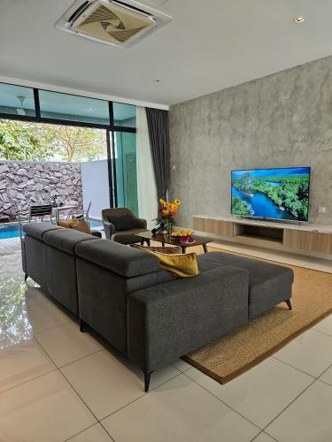 TV/Unterhaltungsangebot in der Unterkunft The Langkawi Luxury