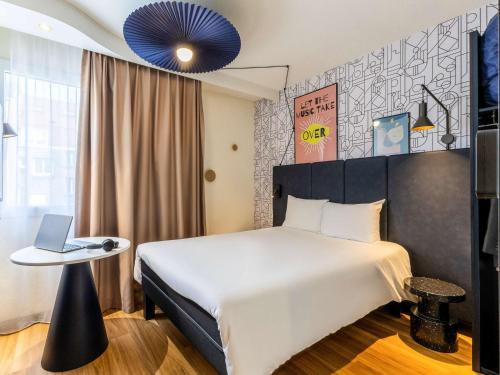 Postel nebo postele na pokoji v ubytování ibis Dunkerque