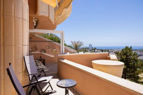 2 Bed apartment in Magna Marbella with sea views