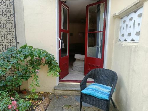 Κήπος έξω από το Charming Garden Flat