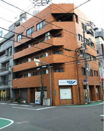 Revehouse難波203