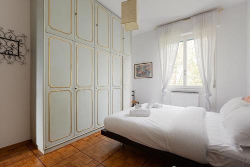 GuestHost - Charming Navigli! Functional Apartment