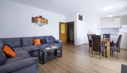 Kuchyňa alebo kuchynka v ubytovaní Apartment Big