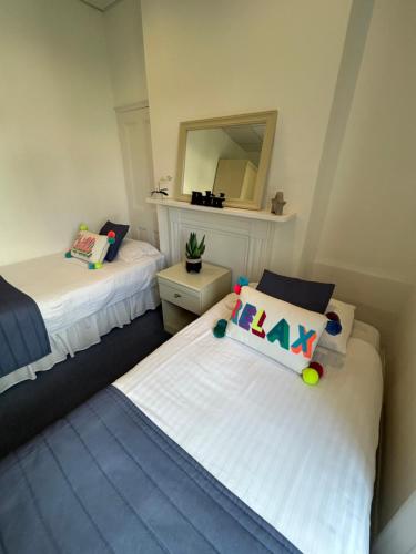 Кровать или кровати в номере Westhill Country Hotel