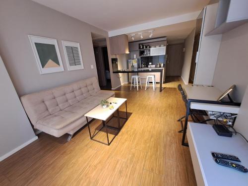 Kuchyň nebo kuchyňský kout v ubytování Precioso Apart Dos dormitorios YOU by Stay Day