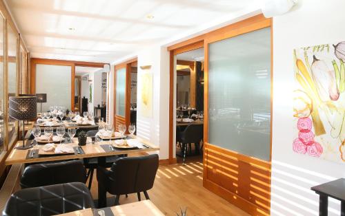 Restaurace v ubytování Hôtel Restaurant La Buffe