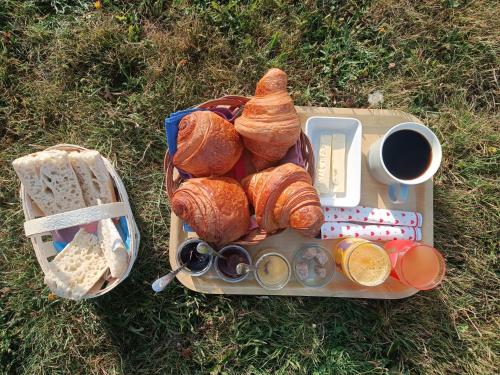 Jídlo v kempu nebo okolí