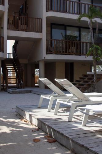 Balkoni atau teres di Breathtaking Ocean Vista Penthouse in Holbox at Yumbalam