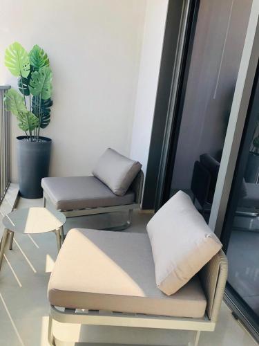 Gallery image of MAG 960 Stylish Luxury Apartment 6 Minutes to Burj Khalifa with Complimentary Guest Welcome Pack in Dubai