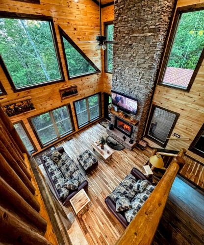 Luxe Cabin with Game Room, Hot Tub & Firepit photo 6