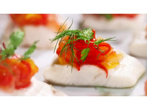 a close up of some food with tomatoes on top at Blanchette Nankishirahama - Vacation STAY 05733v in Kanayama