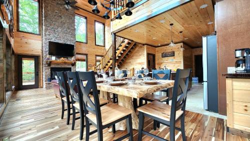 Luxe Cabin with Game Room, Hot Tub & Firepit photo 20