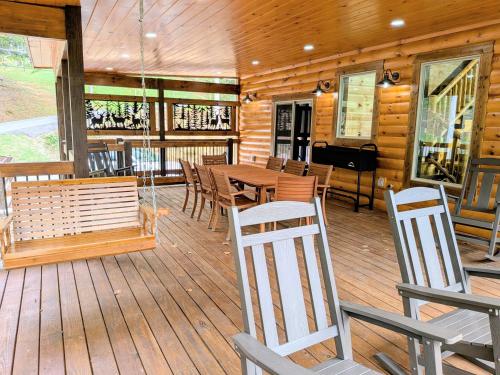 Luxe Cabin with Game Room, Hot Tub & Firepit photo 34