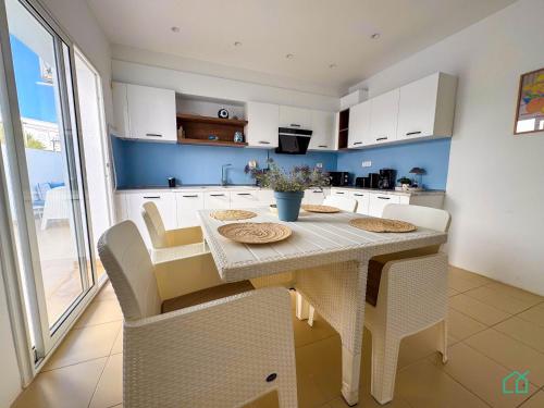 Dapur atau dapur kecil di Coste Sidi Bou Said A4: Cozyand central