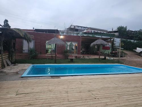 Πισίνα στο ή κοντά στο Cabaña 01, con piscina