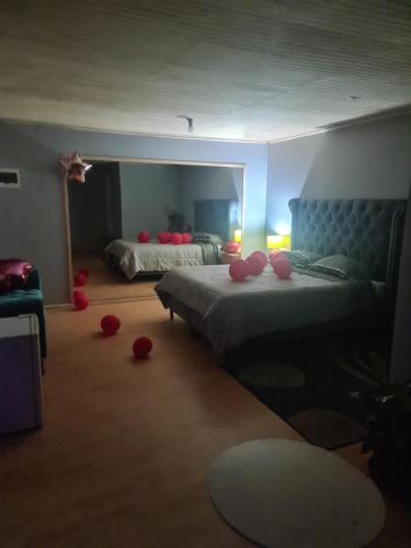 Ένα ή περισσότερα κρεβάτια σε δωμάτιο στο Cabaña 01, con piscina
