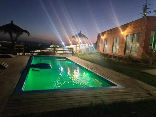 Πισίνα στο ή κοντά στο Cabaña 01, con piscina