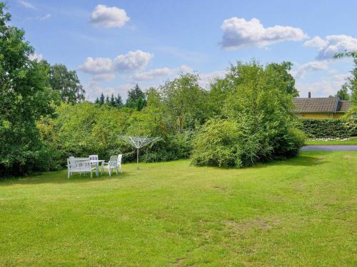 Zahrada ubytování 4 person holiday home in Skibby-By Traum