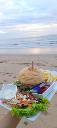 Mad på resortet eller i nærheden