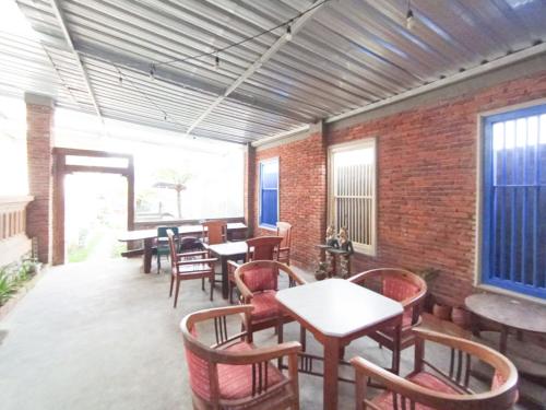 Εστιατόριο ή άλλο μέρος για φαγητό στο Intayu Homestay RedPartner