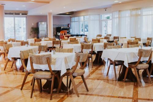 Εστιατόριο ή άλλο μέρος για φαγητό στο Sovereign Beach Hotel