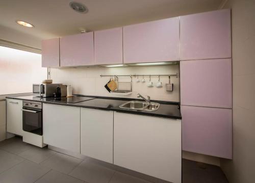 Ocean Avenue Apt, beach, surf, golf, sunsets,walks