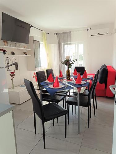 Apartment Mario, Novalja