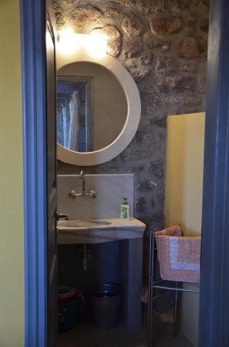 Gallery image of Katerina's Guest Houses in Mithymna