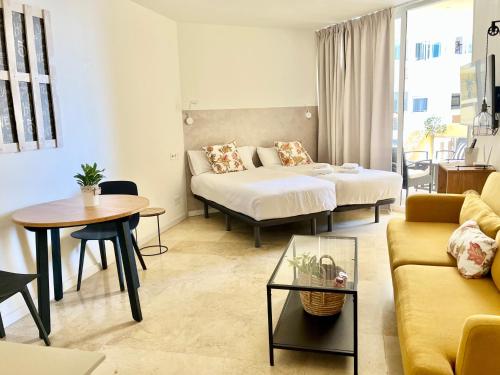Studio Port Of Marbella Center - EaW Homes