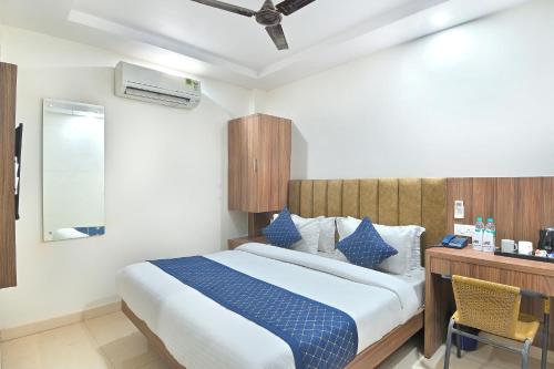 Giường trong phòng chung tại Urban Home Stay - Delhi, Paharganj