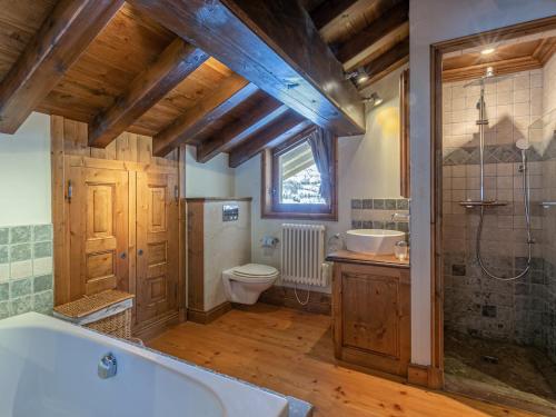 Appartement de luxe avec piscine, parking et WIFI à Val-d'Isère