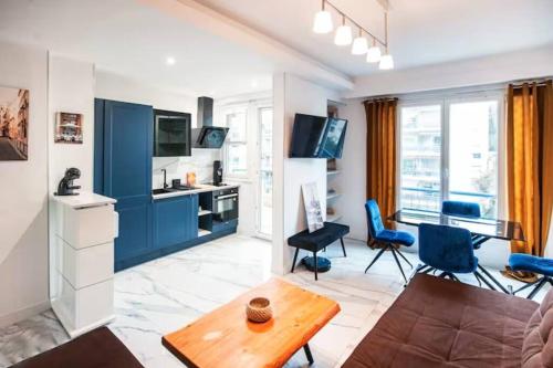 2P Moderne proche Promenade des Anglais, aperçu mer