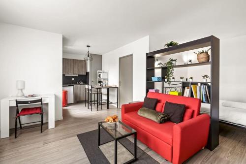 apartment ideal location for Lyon Center