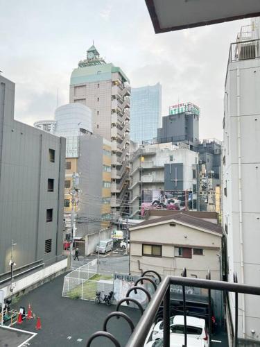 新宿中心#歌舞伎#Shinjuku 3min walk#地铁站步行3分#JR新宿站步行9分钟#韩国城#高速无限制网路#自动Autolock大门4X1