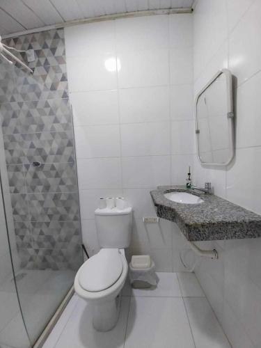Ein Badezimmer in der Unterkunft CACAU HOSTEL & SUITES