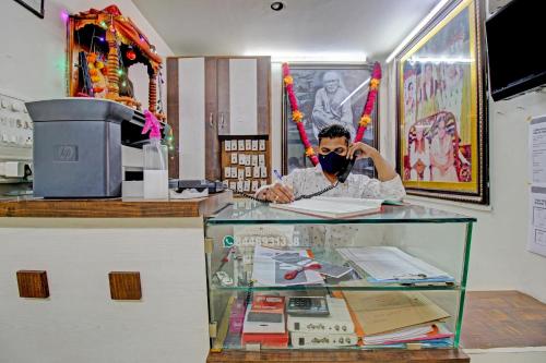 Imagen de la galería de Hotel O Sai Seva Lodging, en Deolāli