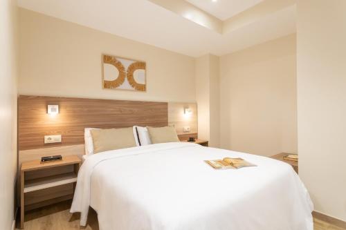 Vigo Bay Apartments by Olala Homes