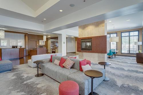 Hilton Garden Inn Phoenix Airport North Image