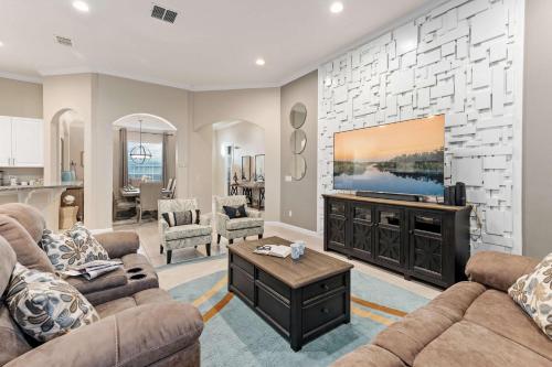 Heated Pool Hot Tub Lazy River Game Room photo 4