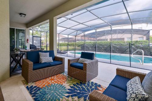 Heated Pool Hot Tub Lazy River Game Room photo 9