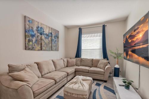 Heated Pool Hot Tub Lazy River Game Room photo 16