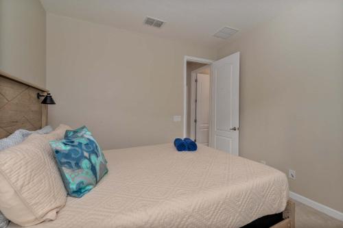 Heated Pool Hot Tub Lazy River Game Room photo 15