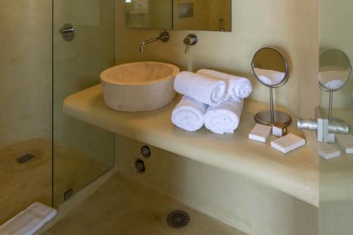 Gallery image of Mykonos Azure in Psarou